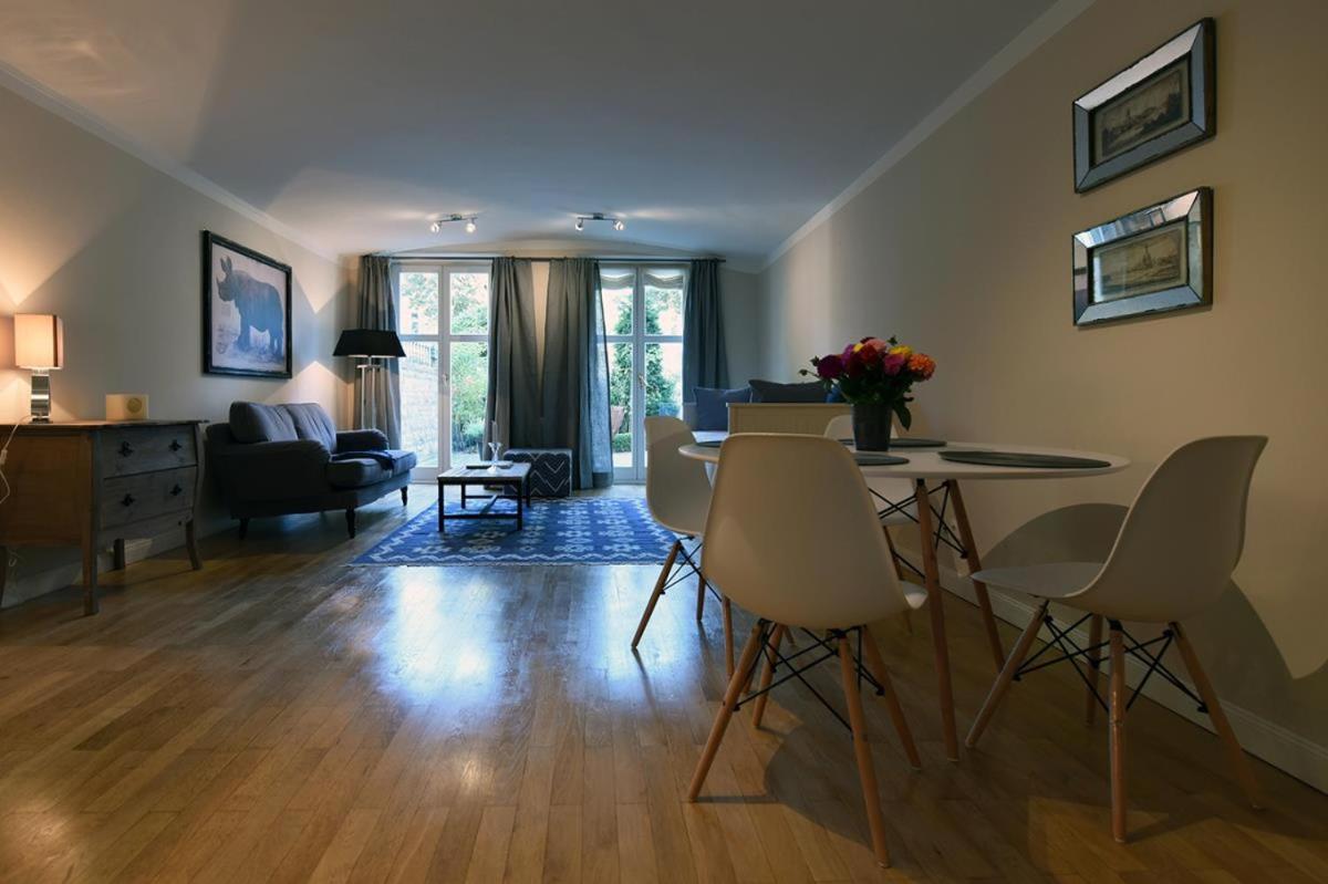 Zentrale Whg Naehe Der Alster Mit Parkplatz Apartment Hamburg Ngoại thất bức ảnh
